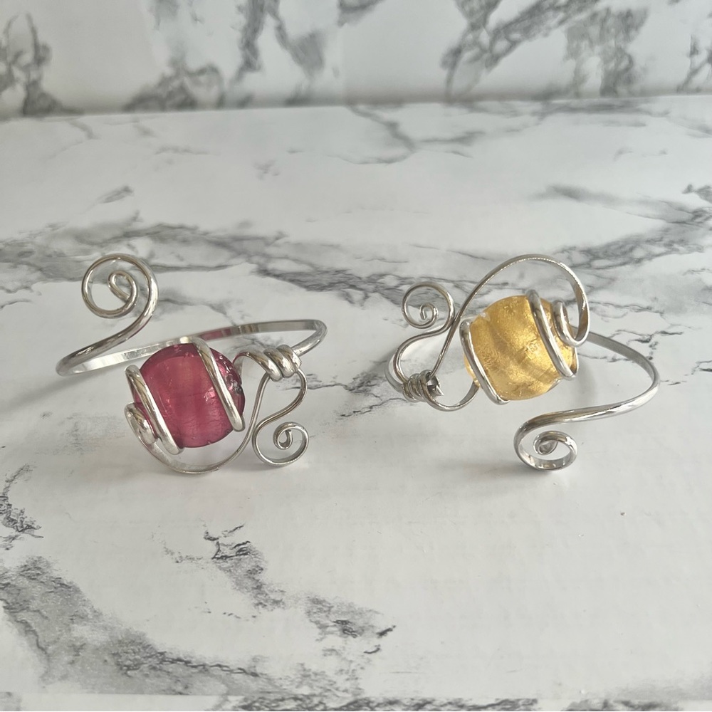 Bracelet Bundle Silver tone Pink Yellow Ombré Stones Bendable Stretchy Artsy